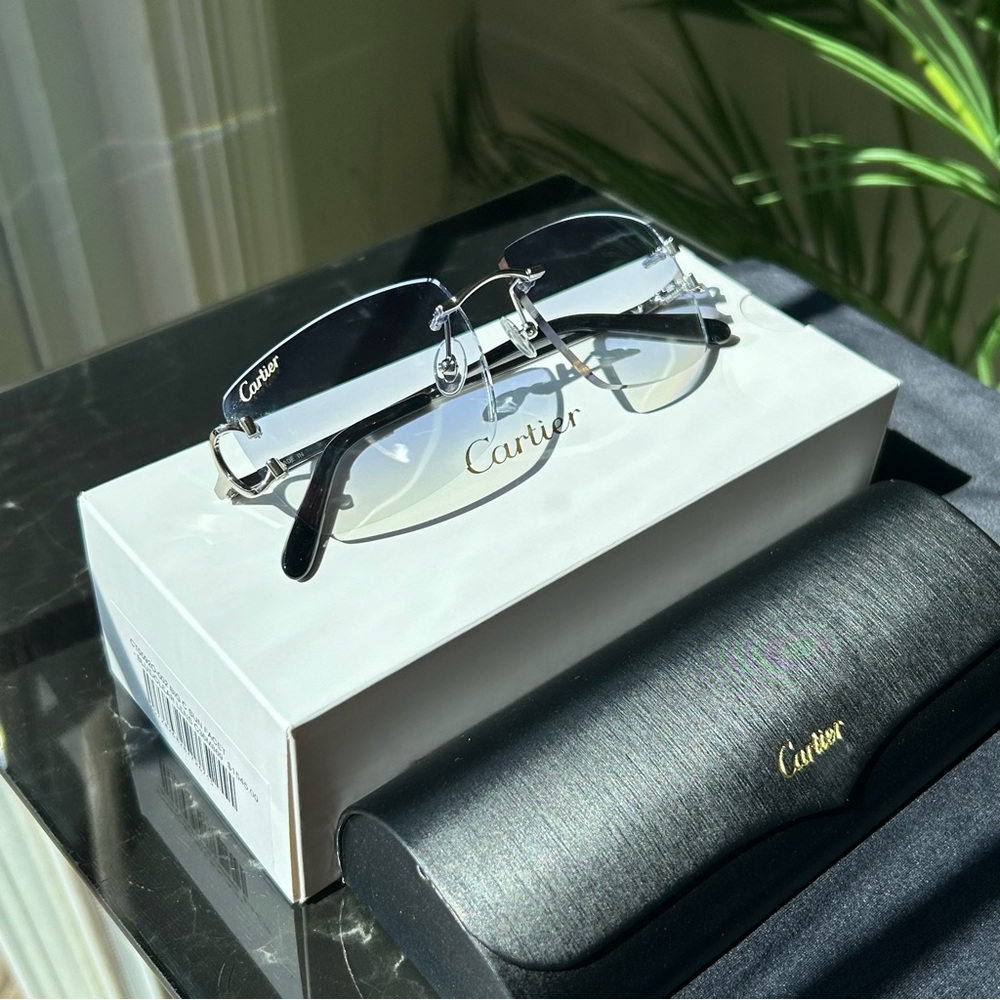 Cartier Men’s Rimless Sunglasses in Gradient Blue - Picture 8 of 9